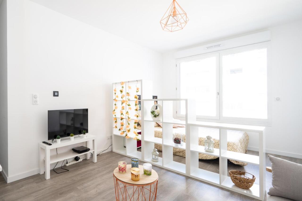 Apartamento Magnifique studio à Meudon Avec Parking privé Exterior foto